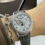 Patek Philippe Annual Calendar 4948G-010 (2024) - Parelmoer wijzerplaat 38mm Witgoud (8/8)