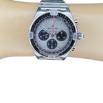 Breitling Chronomat 42 AB0134101G1A1 (2023) - Zilver wijzerplaat 42mm Staal (2/7)