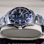 Longines HydroConquest L3.742.4.96.6 (2025) - Blue dial 41 mm Steel case (2/7)