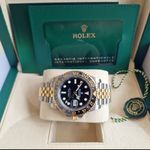 Rolex GMT-Master II 126713GRNR (2023) - Zwart wijzerplaat 40mm Goud/Staal (3/6)