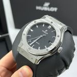 Hublot Classic Fusion 511.NX.1171.RX (2023) - Black dial 45 mm Titanium case (4/8)