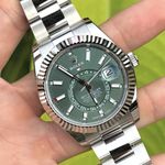 Rolex Sky-Dweller 336934 (2025) - Green dial 42 mm Steel case (1/1)