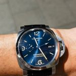 Panerai Luminor Marina PAM03313 (2025) - Blauw wijzerplaat 44mm Staal (2/4)