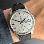 Omega Seamaster 166.032 (1969) - Silver dial 36 mm Steel case (2/8)