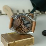 Omega Vintage 2910-8 (1958) - Champagne wijzerplaat 35mm Staal (3/5)