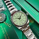 Rolex Oyster Perpetual 41 134300 (2026) - Green dial 41 mm Steel case (1/8)