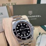 Rolex Submariner No Date 124060 (2023) - Black dial 41 mm Steel case (2/4)