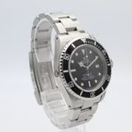 Rolex Sea-Dweller 4000 16600 (1987) - Black dial 40 mm Steel case (2/8)