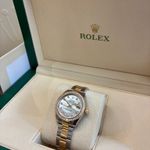 Rolex Lady-Datejust 279383RBR (2025) - Zilver wijzerplaat 28mm Goud/Staal (2/8)