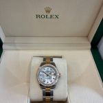 Rolex Lady-Datejust 279383RBR (2025) - Zilver wijzerplaat 28mm Goud/Staal (1/8)