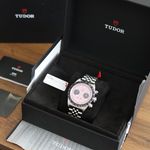 Tudor Black Bay Chrono 79360N (2024) - Pink dial 41 mm Steel case (8/8)