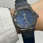 Hublot Classic Fusion Blue 542.CM.7170.LR (2024) - Blauw wijzerplaat 42mm Keramiek (1/5)