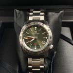 Grand Seiko Sport Collection SBGM247G (2025) - Groen wijzerplaat 41mm Staal (6/7)