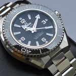 Omega Seamaster Planet Ocean 217.30.42.21.01.001 (2026) - Zwart wijzerplaat 42mm Titanium (3/8)