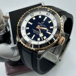 Breitling Superocean 42 U17375211B1S1 (2023) - Zwart wijzerplaat 42mm Goud/Staal (1/8)