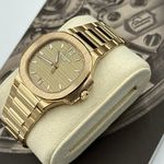 Patek Philippe Nautilus 7118/1R-010 (2024) - Gold dial 35 mm Rose Gold case (5/8)