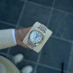 Rolex Datejust 36 126231 (2022) - White dial 36 mm Gold/Steel case (1/8)