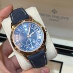 Patek Philippe Travel Time 5224R-001 (2024) - Blauw wijzerplaat 42mm Roségoud (4/8)