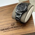 Girard-Perregaux Laureato 81010-32-631-32A (2023) - Black dial 42 mm Ceramic case (6/8)