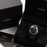 Tudor Royal 28600 (2024) - Blauw wijzerplaat 41mm Staal (3/8)
