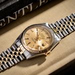 Rolex Datejust 36 16013 (1981) - Gold dial 36 mm Gold/Steel case (2/8)