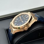 Audemars Piguet Royal Oak Selfwinding 15510OR.OO.D315CR.02 (2023) - Blue dial 41 mm Rose Gold case (2/8)