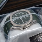 Patek Philippe Aquanaut 5168G-010 (2020) - Green dial 42 mm White Gold case (6/8)