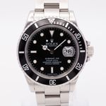 Rolex Submariner Date 16610 (2001) - Black dial 40 mm Steel case (1/8)