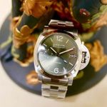 Panerai Luminor PAM01640 (2025) - Green dial 40 mm Steel case (2/6)