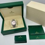 Rolex Datejust 36 126284RBR (2024) - Roze wijzerplaat 36mm Staal (2/8)