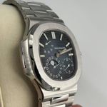 Patek Philippe Nautilus 5712/1A-001 2025 (2025) - Blue dial 40 mm Steel case (8/8)