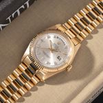 Rolex Day-Date 1803 (1976) - Silver dial 36 mm Yellow Gold case (3/8)