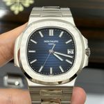 Patek Philippe Nautilus 5811/1G-001 (2023) - Blue dial 41 mm White Gold case (7/8)