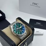 IWC Pilot Chronograph IW378006 (2023) - Groen wijzerplaat 43mm Staal (2/8)