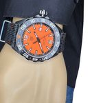 TAG Heuer Formula 1 Quartz WAZ101A.FC8305 (2024) - Orange dial 43 mm Steel case (3/8)