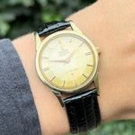 Omega Constellation 14381 (1960) - Champagne wijzerplaat 34mm Goud/Staal (2/8)