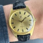 Omega Genève 135.041 (1970) - Gold dial 41 mm Steel case (2/8)