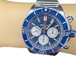 Breitling Chronomat AB0136161C1A1 (2024) - Blauw wijzerplaat 44mm Staal (2/8)