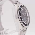 Rolex Submariner Date 16610 (1990) - Black dial 40 mm Steel case (2/8)