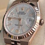 Rolex Land-Dweller 40 127335 (2025) - White dial 40 mm Rose Gold case (7/8)