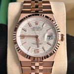 Rolex Land-Dweller 40 127335 (2025) - White dial 40 mm Rose Gold case (6/8)