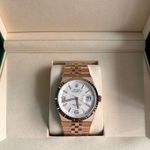 Rolex Land-Dweller 40 127335 (2025) - White dial 40 mm Rose Gold case (1/8)