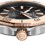 TAG Heuer Aquaracer WBP1121.BB0003 (2025) - Black dial 40 mm Gold/Steel case (2/6)