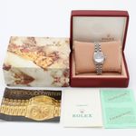 Rolex Oyster Perpetual Lady Date 69240 (1990) - Grijs wijzerplaat 26mm Staal (2/8)