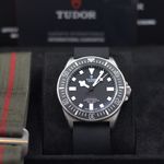 Tudor Pelagos 25717N (2024) - Zwart wijzerplaat 42mm Titanium (1/8)