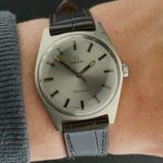 Omega Genève 135.041 (1970) - Silver dial 34 mm Steel case (2/8)