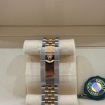 Rolex GMT-Master II 126713GRNR (2025) - Zwart wijzerplaat 40mm Goud/Staal (6/8)