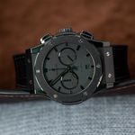 Hublot Classic Fusion Chronograph 541.CM.1171.RX (2015) - Black dial 42 mm Ceramic case (3/6)