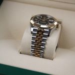 Rolex Sky-Dweller 326933 (2021) - Black dial 42 mm Gold/Steel case (6/8)