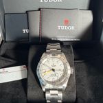 Tudor Black Bay 79470 (2026) - White dial 39 mm Steel case (1/8)
